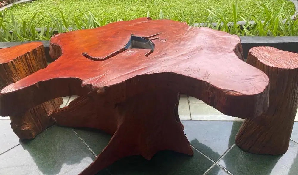 Di jual syofa dan meja taman