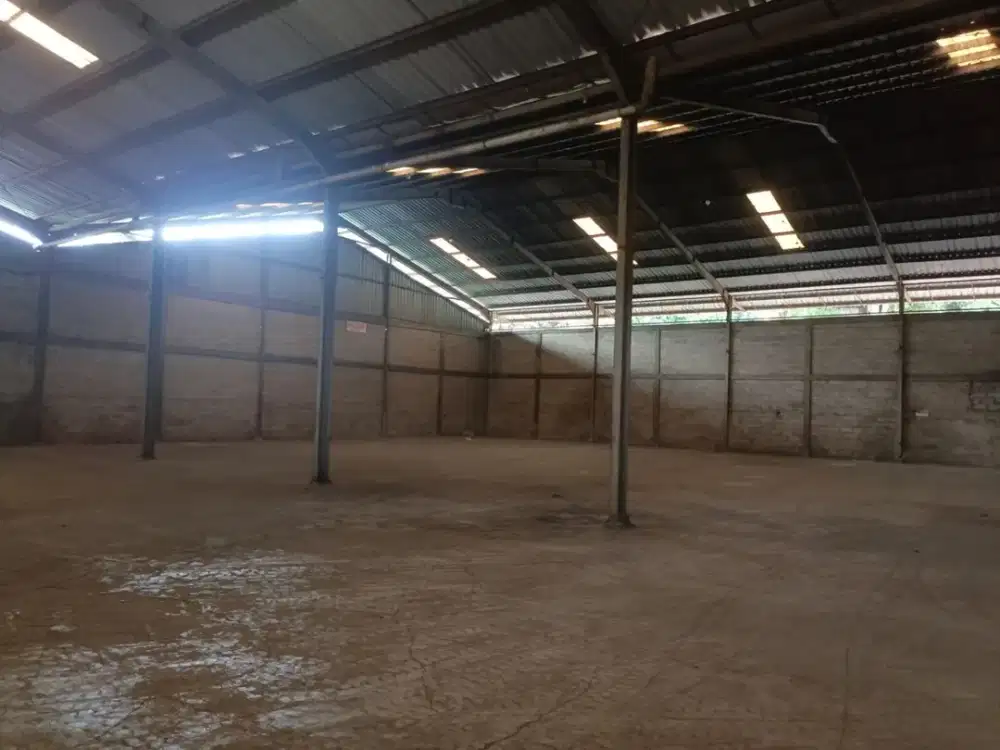 Gudang Besar di Narogong Bekasi – Lokasi Strategis, Masuk Kontainer 40 Feet