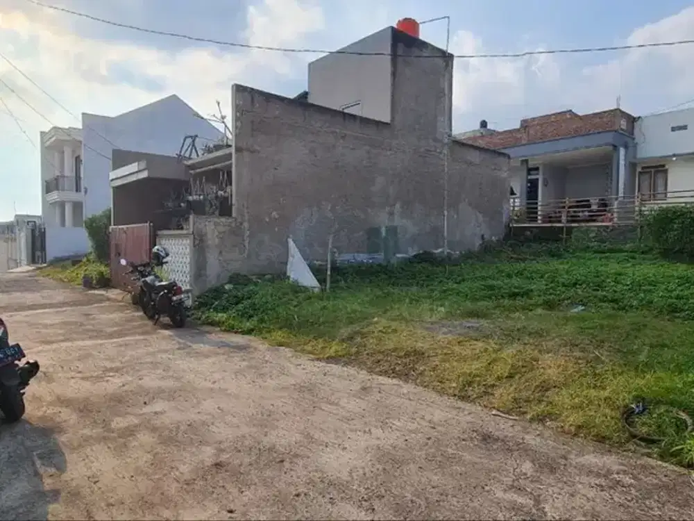 Tanah cocok dibangun rumah atau villa di cihanjuang cisasawi taman kupu-kupu Bandung utara cimahi