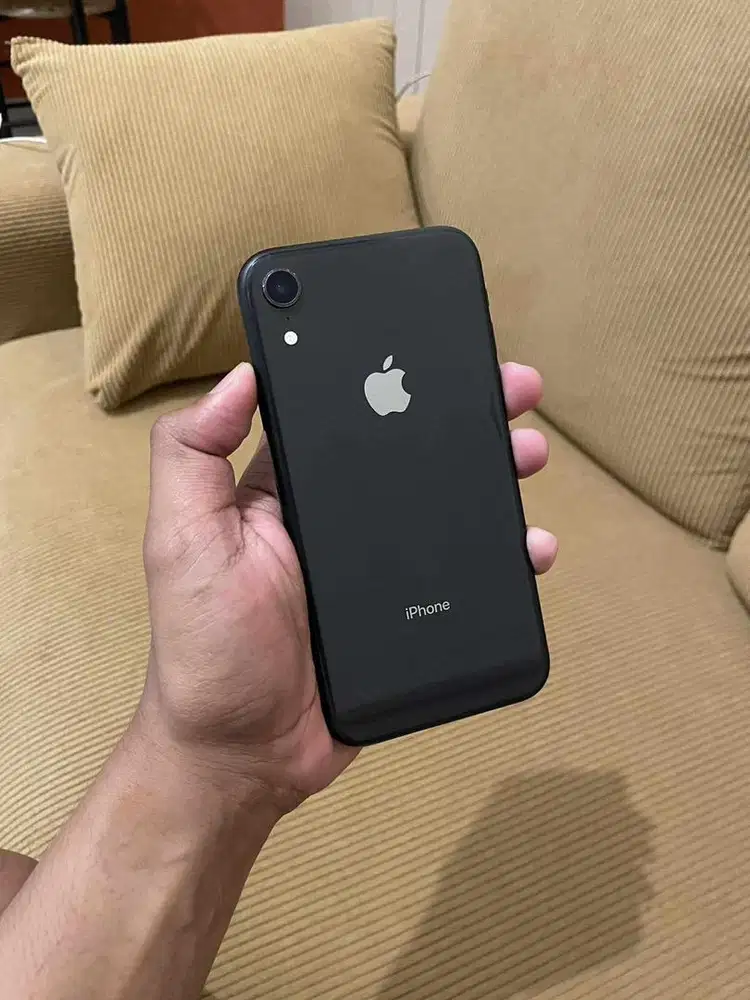 IPHONE XR 64GB BLACK