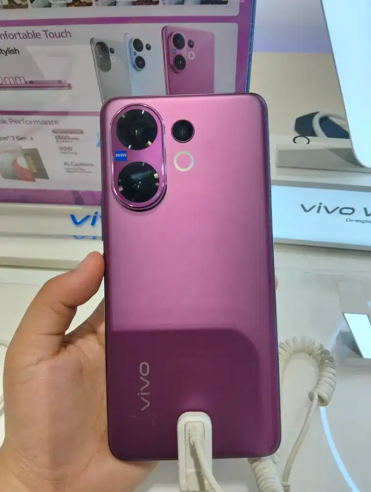 vivo v60 5g ram 8+8/256