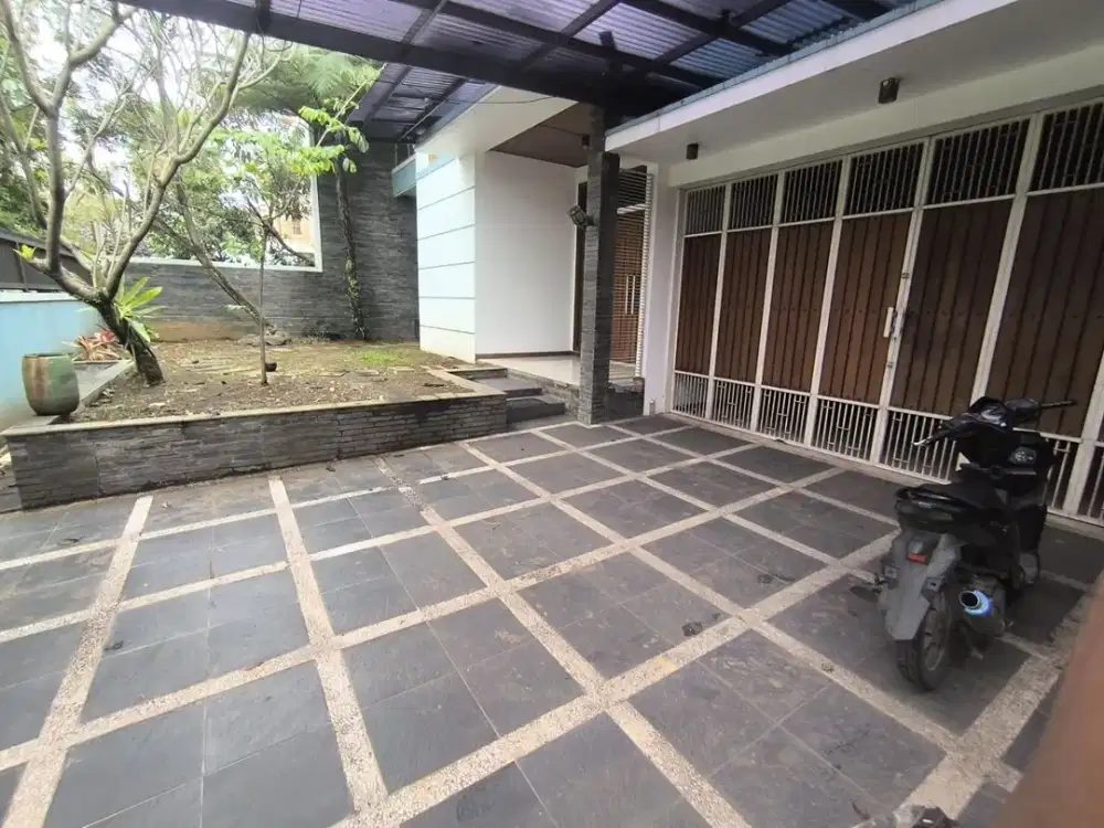 Rumah mewah 2 lantai siap huni di batunggal indah bandung