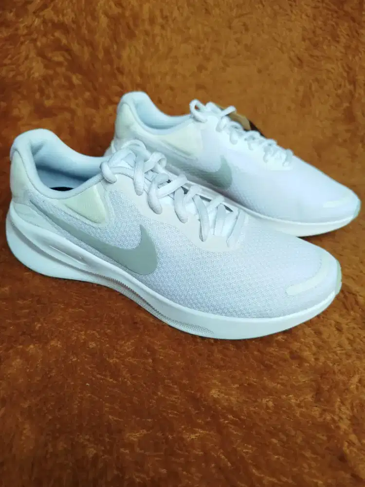 Jual sepatu nike running pria revolution 7 no 40.5 BARU ORIGINAL MURAH