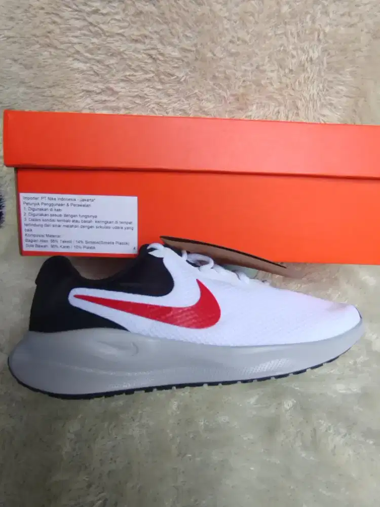Jual sepatu nike running pria revolution 7 no 41 BARU ORIGINAL MURAH