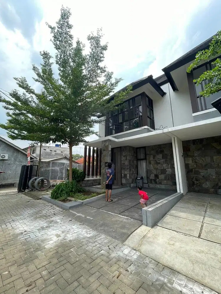 DIJUAL CEPAT MURAH Rumah Modern estetik (semi Furnished)