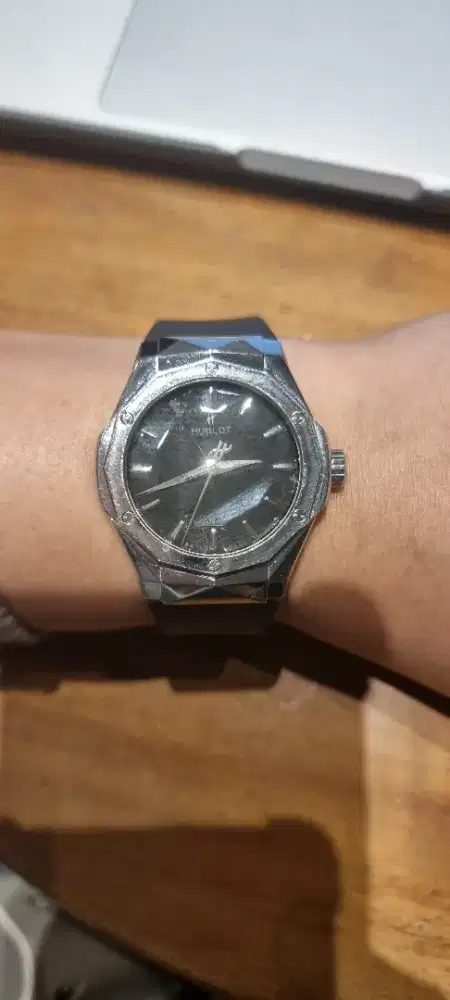 DIJUAL JAM TANGAN HUBLOT