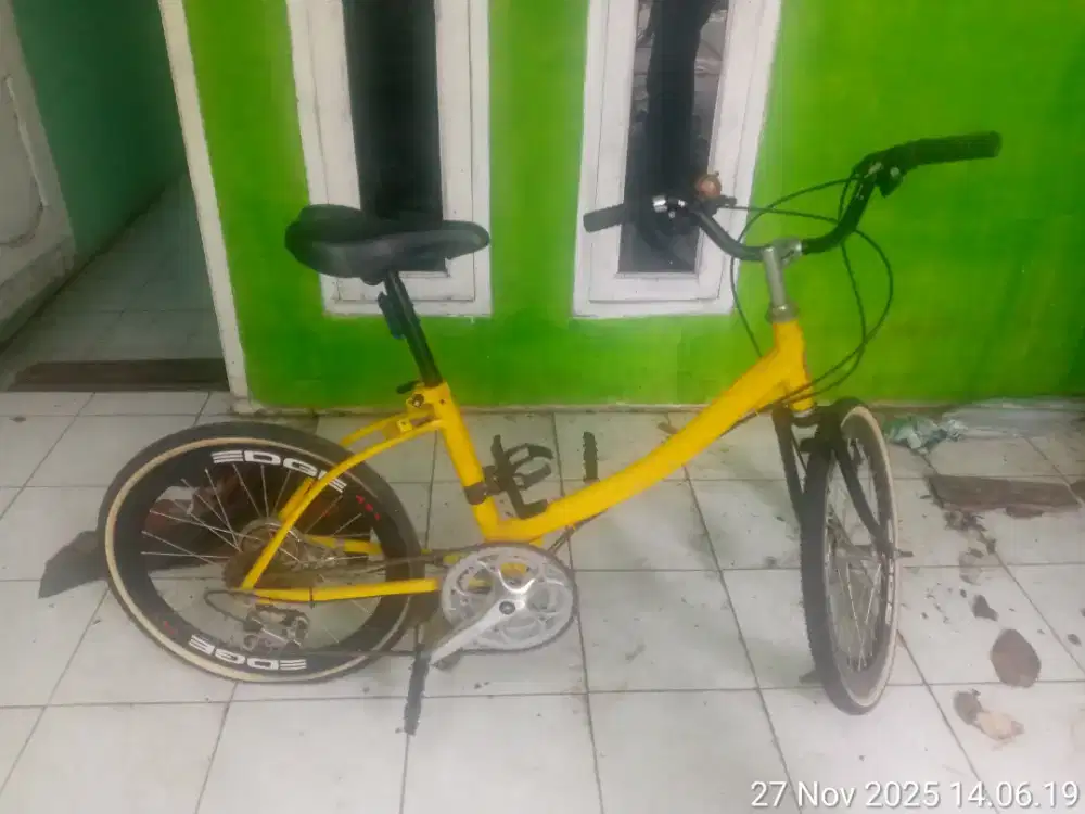 sepeda minion ukuran 20