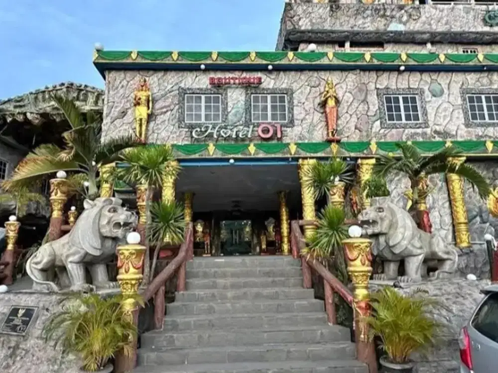 Dijual Hotel Bintang 4, Total 135 Kamar Dekat Terminal Ferry Internasional Batam Centre, Kepulauan Riau