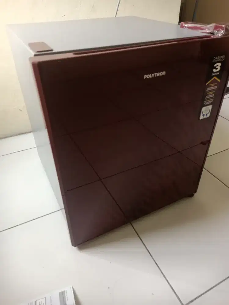 Kulkas Polytron