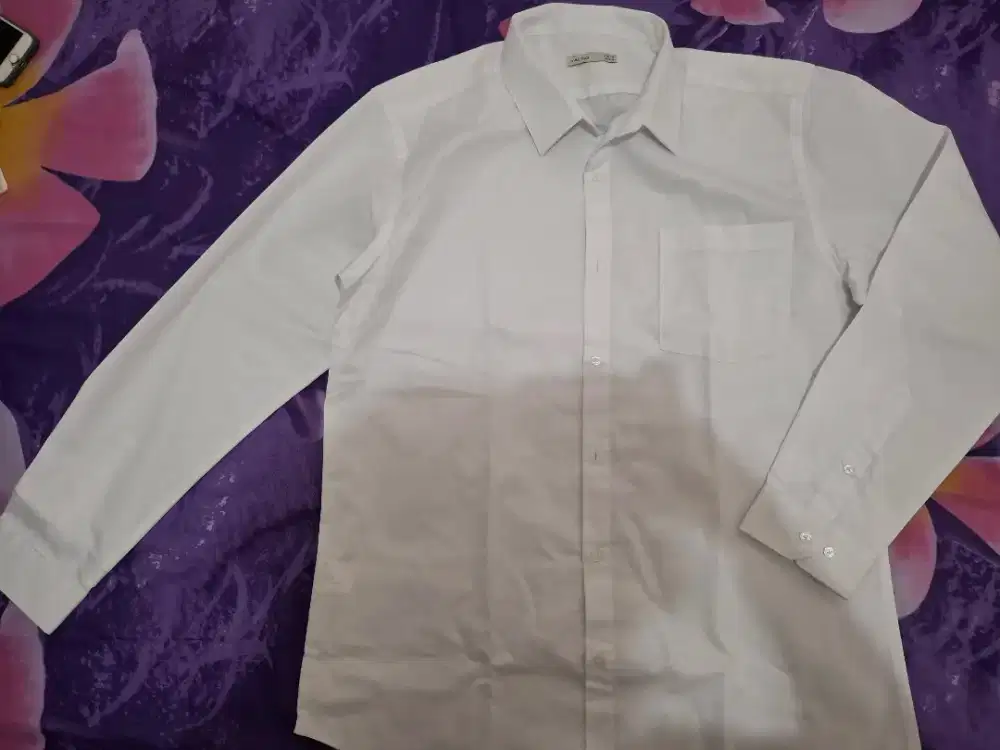 Kemeja valino slim fit