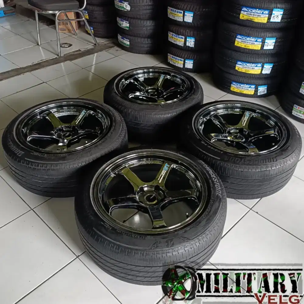 Advan GT Flowforming R18 Blackchrome