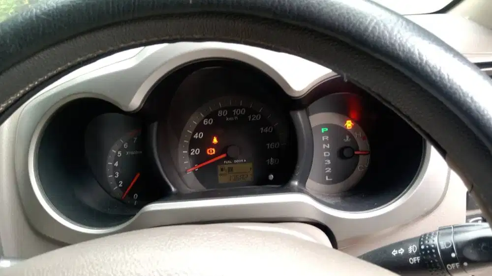 DIJUAL CEPAT – TOYOTA RUSH 2009 (Tipe Tertinggi!)