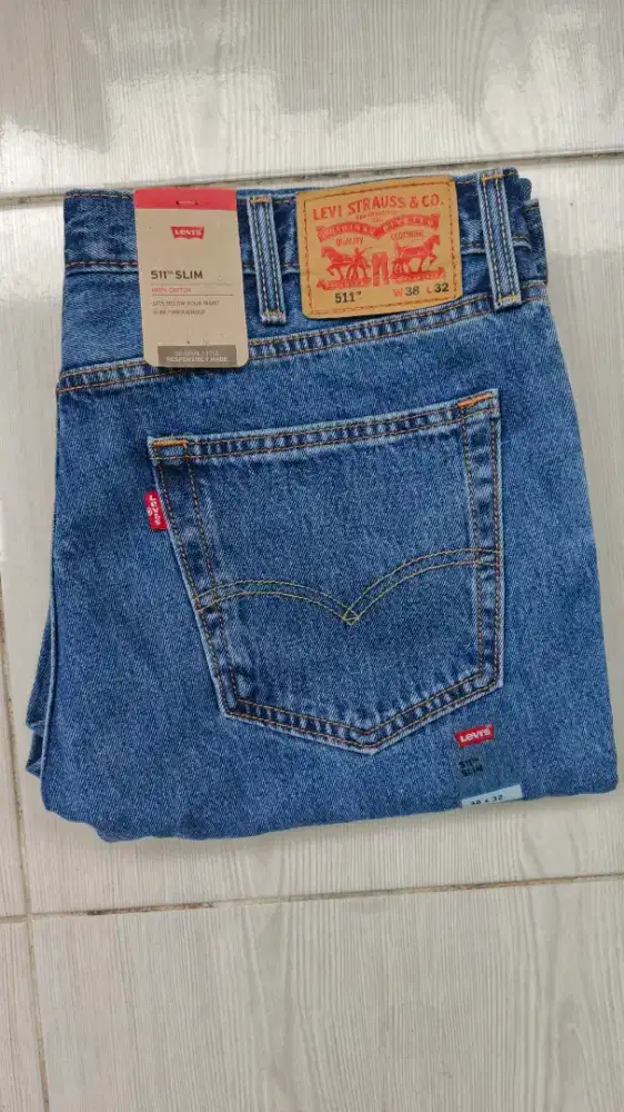Levi's 511 size 38