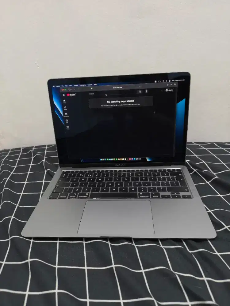 Macbook air 13 inch 2020 i3 8gb/256gb