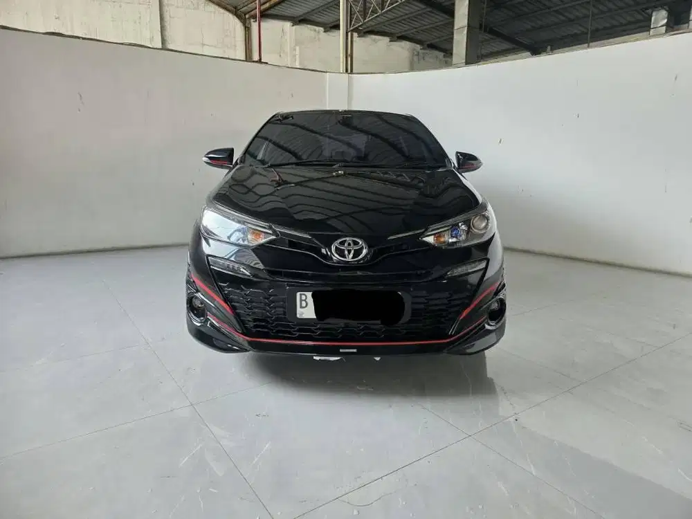 Km 48rban Toyota Yaris S TRD AT ( Matic ) 2018 Hitam Mulus  siap pakai