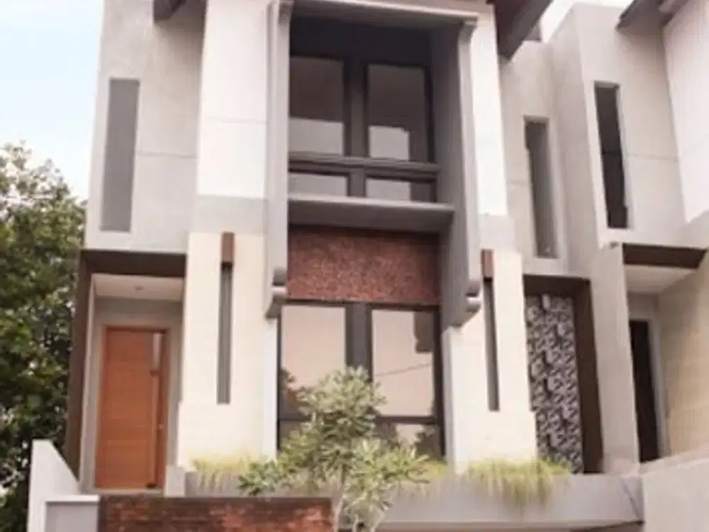 RUMAH MEWAH STRATEGIS DI RUMA PRANA CILANDAK JAKARTA SELATAN