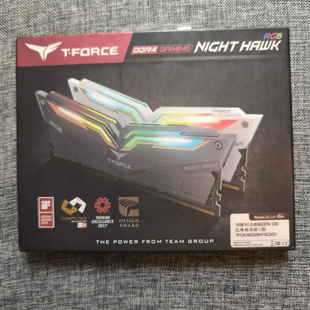 Team TForce Night Hawk RGB 16GB (2X8GB) DDR4 3200mhz like new