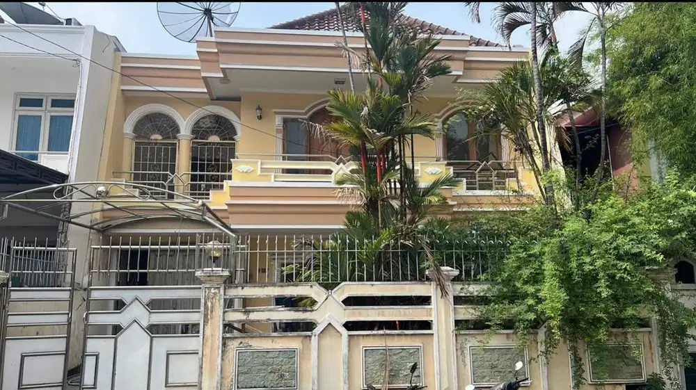 Jual Rumah Taman Palem Lestari - kondisi bangunan bagus-Siap Huni-200m