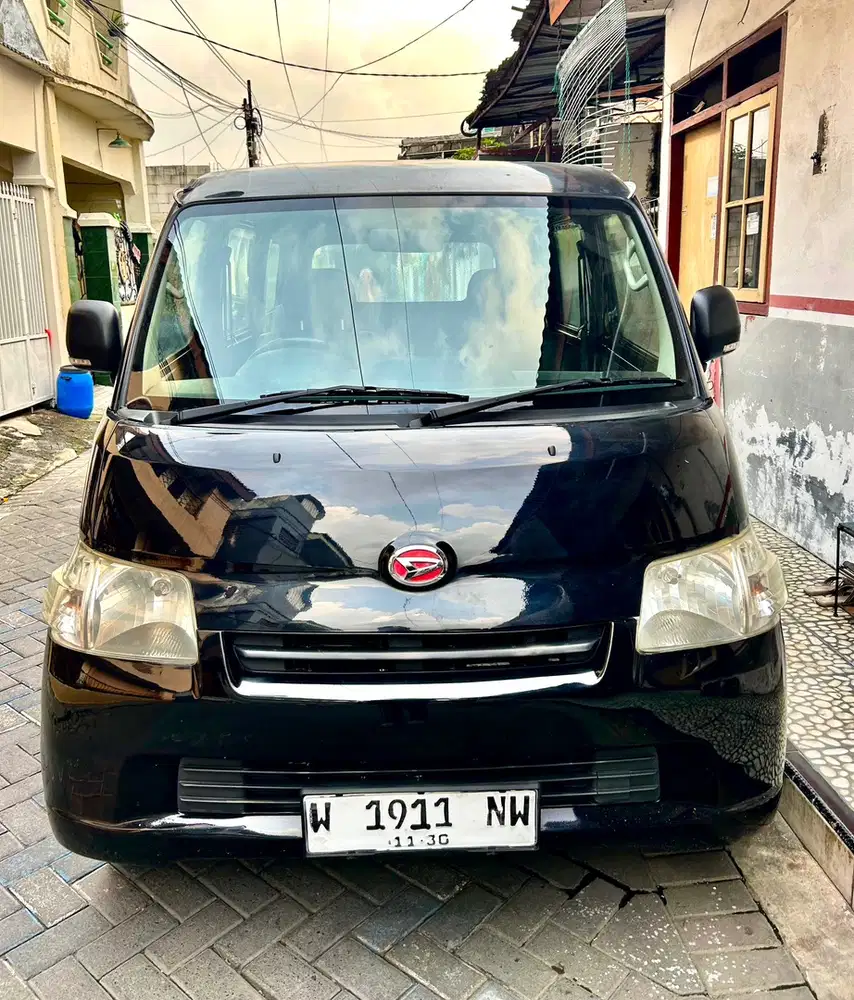 Toyota Kijang Innova 2015 Bensin