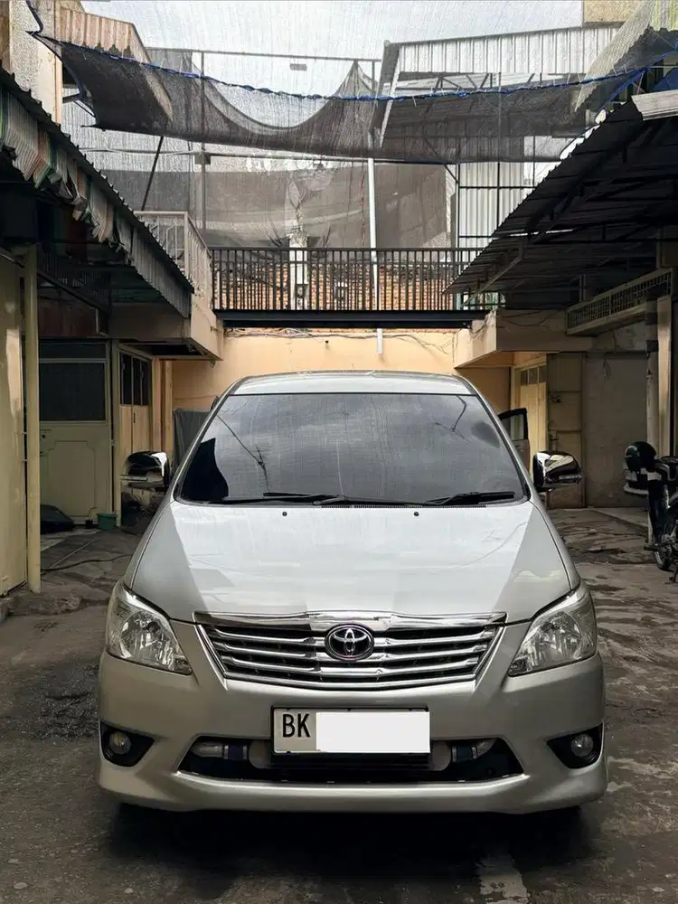 Innova Grand 2.5 G diesel automatic 2011 akhir