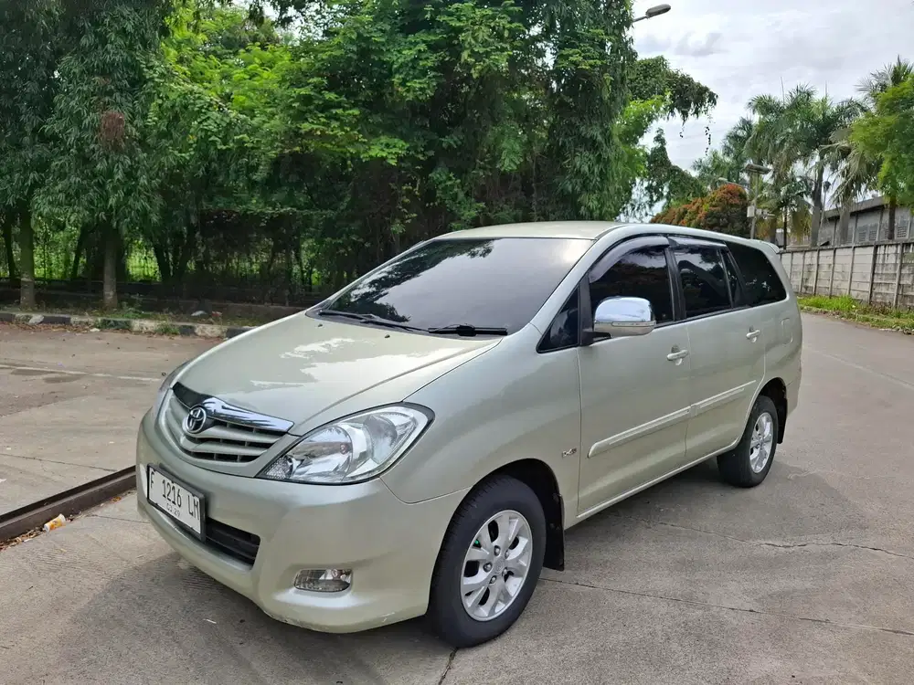 Toyota Kijang Innova 2011 Diesel