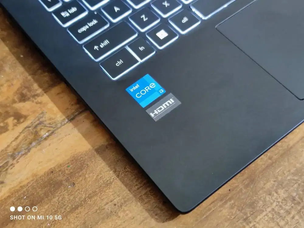 MSI Modern 14 C12M Core i3-1215U 8/256GB FHD IPS FULLSET GARANSI ON