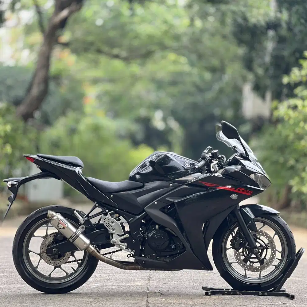 YAMAHA R25 V1 HITAM 2014 KM LOW PAJAK PANJANG SUPERB