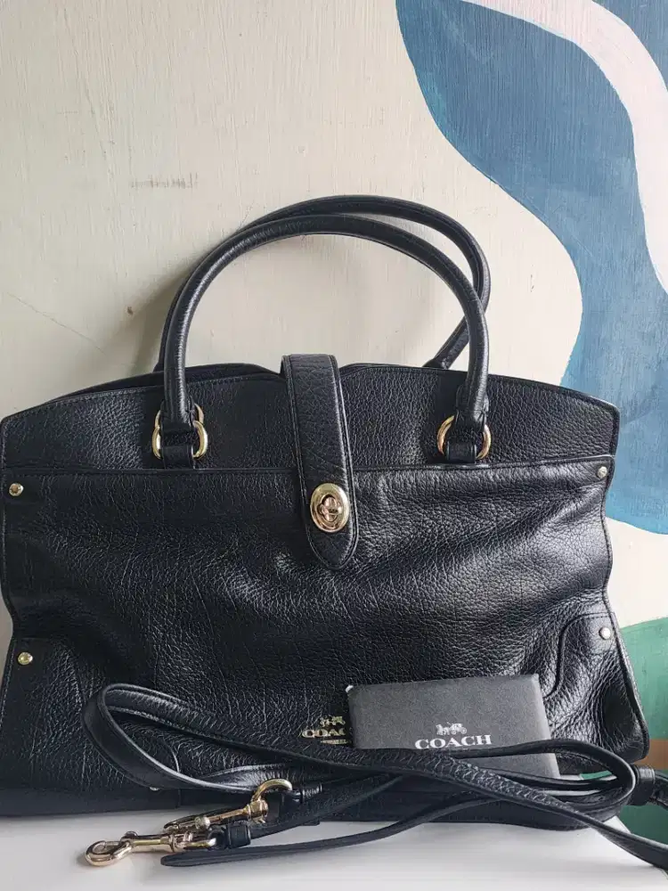 Tas tangan merk coach