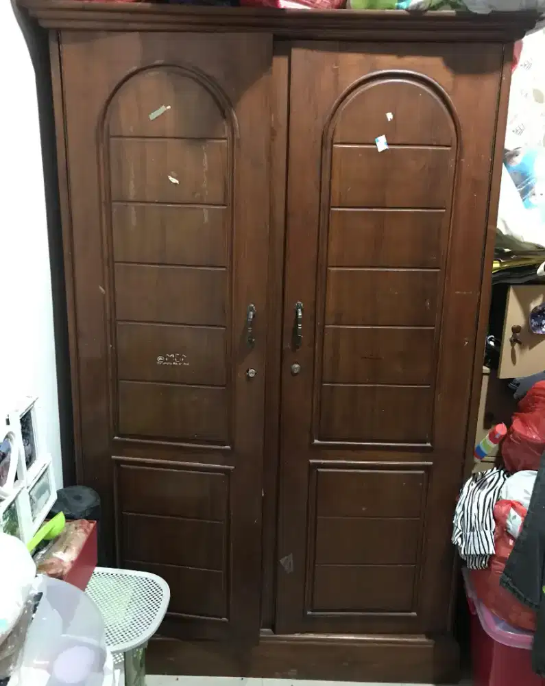 Dijual Lemari Pakaian Kayu Jati Kuno 2 Pintu