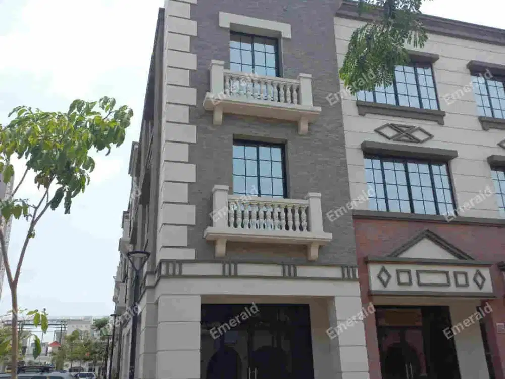 Ruko Hoek Pantai Indah Kapuk 2