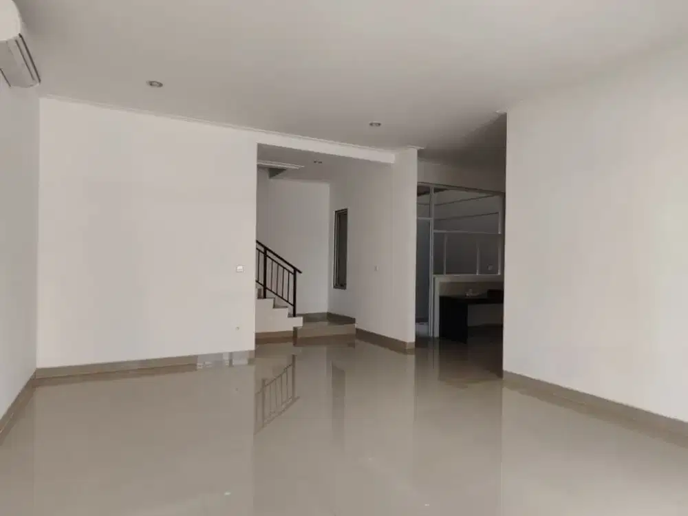 Disewakan Rumah uk 8x12.5 m2 PIK 2 Kosongan Siap Hunii