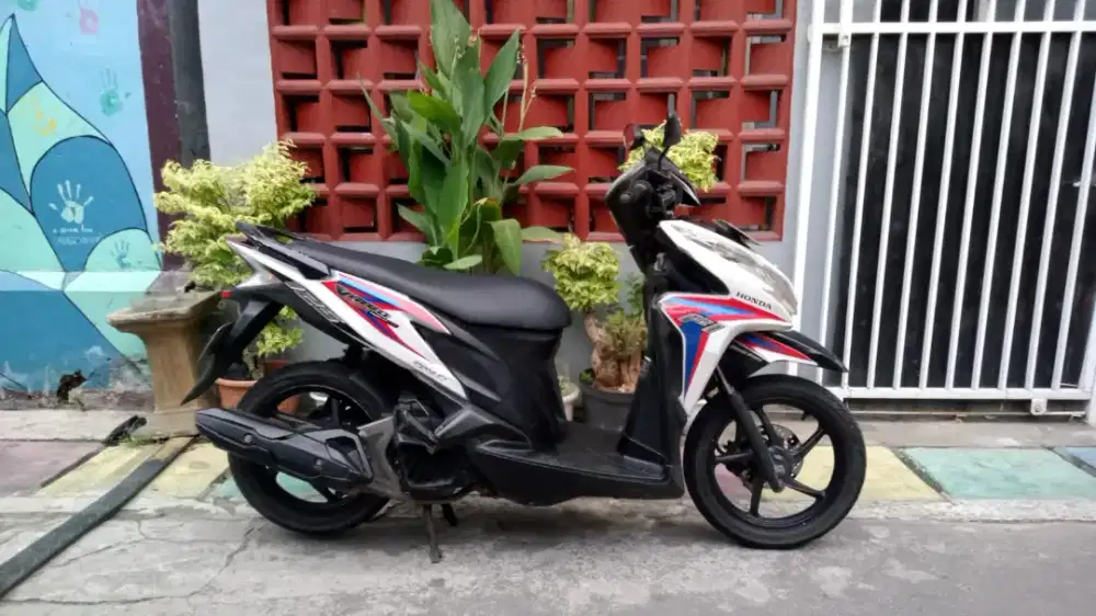 vario 125 fi 2012 pajak panjang mesin bagus mulus