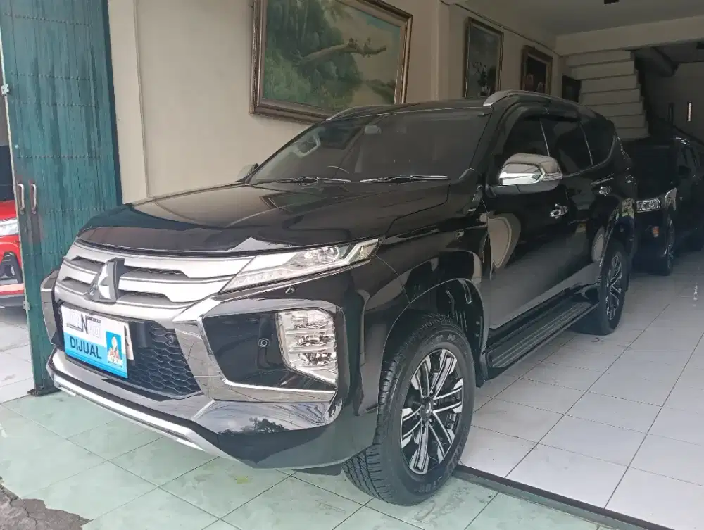 New Pajero Sport Dakar 2023 Hitam