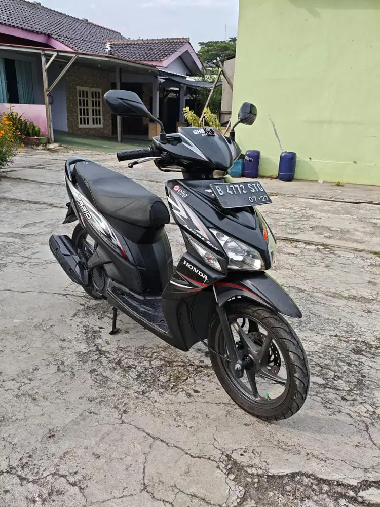 VARIO CW HUTAM 2014 110 CC