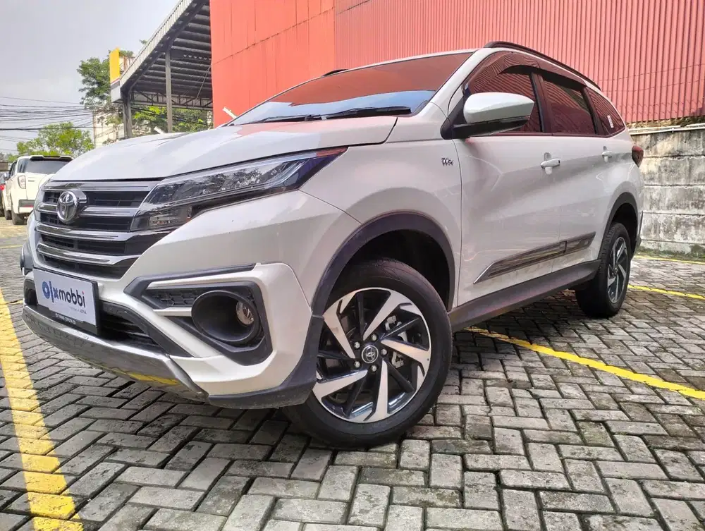 Pajak Panjang - Toyota Rush 1.5 S GR Sport Bensin-AT 2023