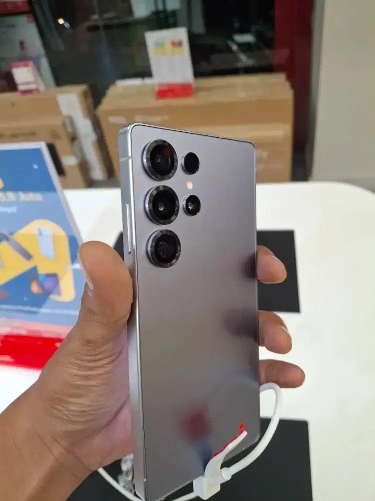 SAMSUNG S25 ULTRA DISKON 3,5 JUTA PWP BUDS3 FE/SMART TV 32' + SPEAKER