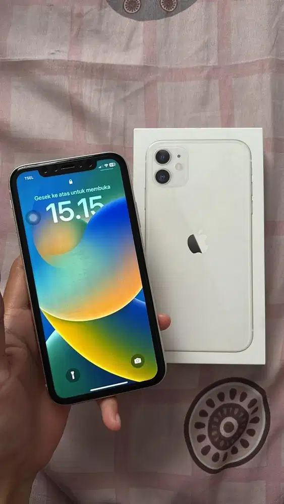 Iphone 11 64 Gb (putih)