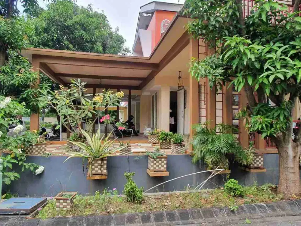 Sewa rumah mewah full furnish di sunrise dekat bandara siap huni