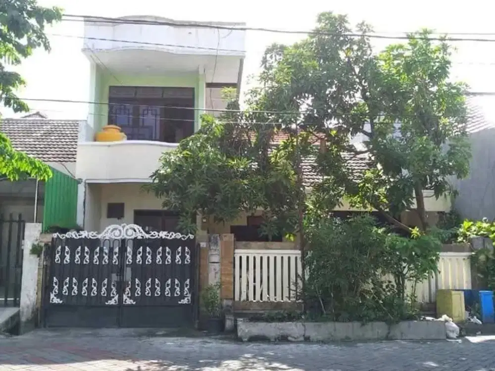 Rumah Lama Semolowaru Strategis Dekat MERR