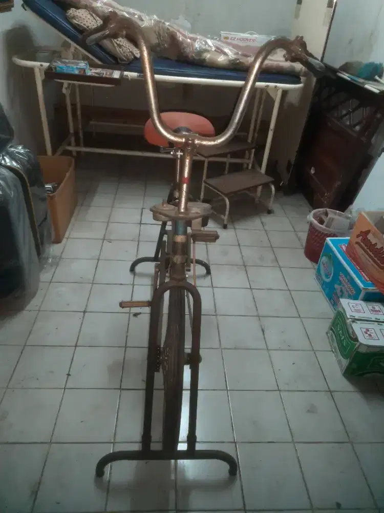 Sepeda Olahraga Antik Manual
