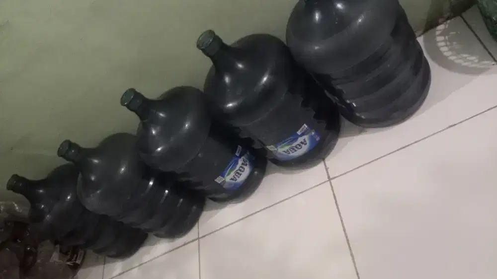 Di jual aqua galon