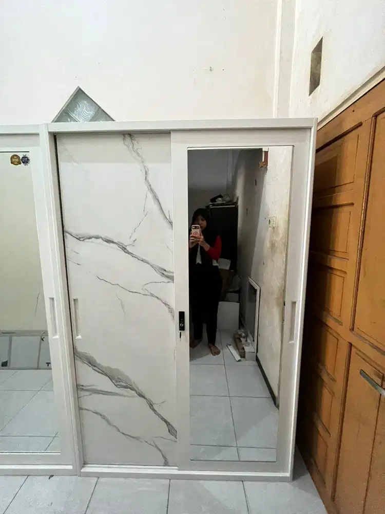 READY LEMARI PAKAIAN BESI 2 PINTU SLIDING GRATIS ANTAR