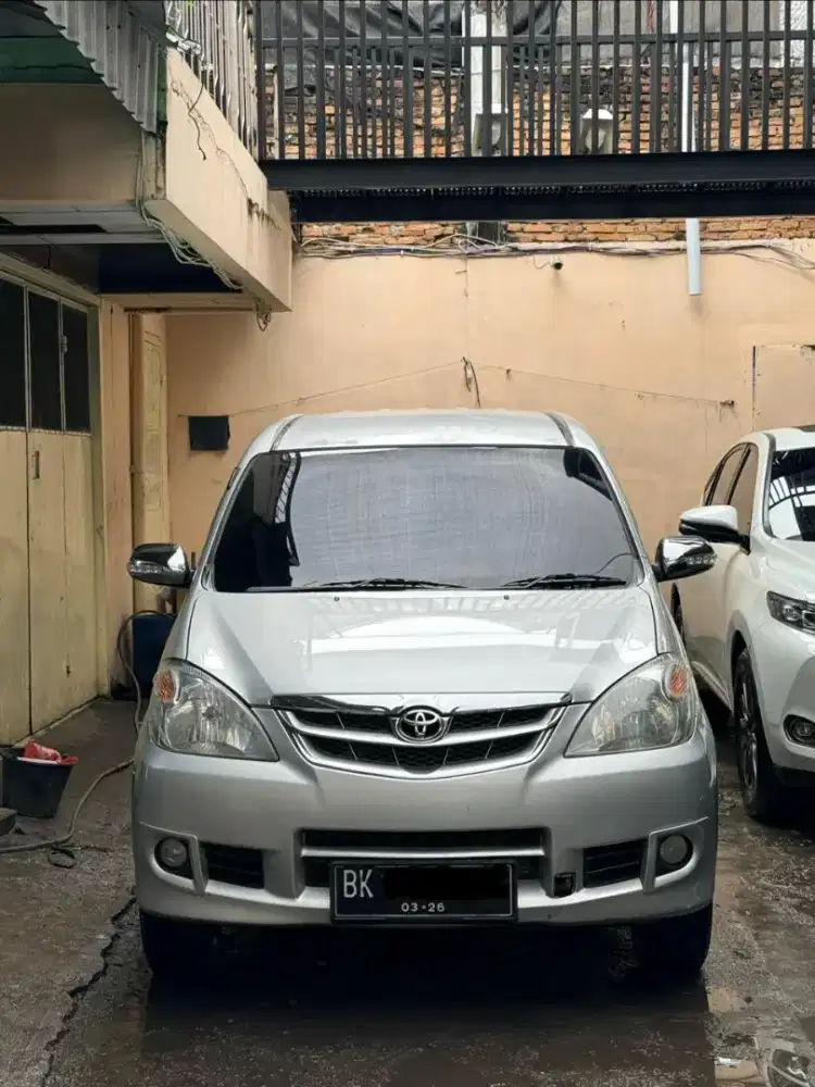 Avanza 1.3 G automatic Tahun 2011