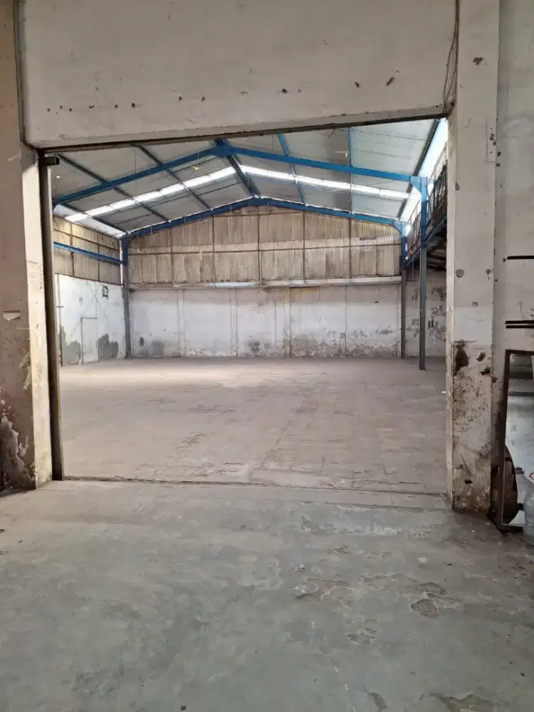 Di Sewakan GUDANG 600m²