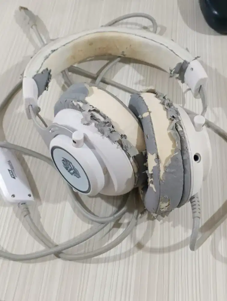 Bismillahirrahmanirrahim Dijual Headset Gaming Rexus HX25 Warna Putih