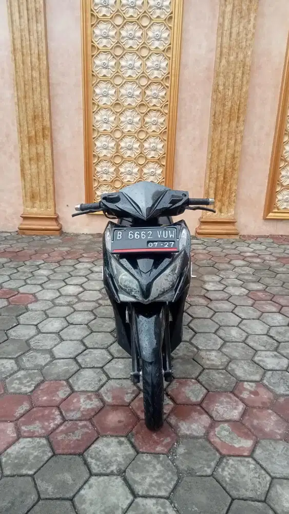 HONDA VARIO KZR HITAM