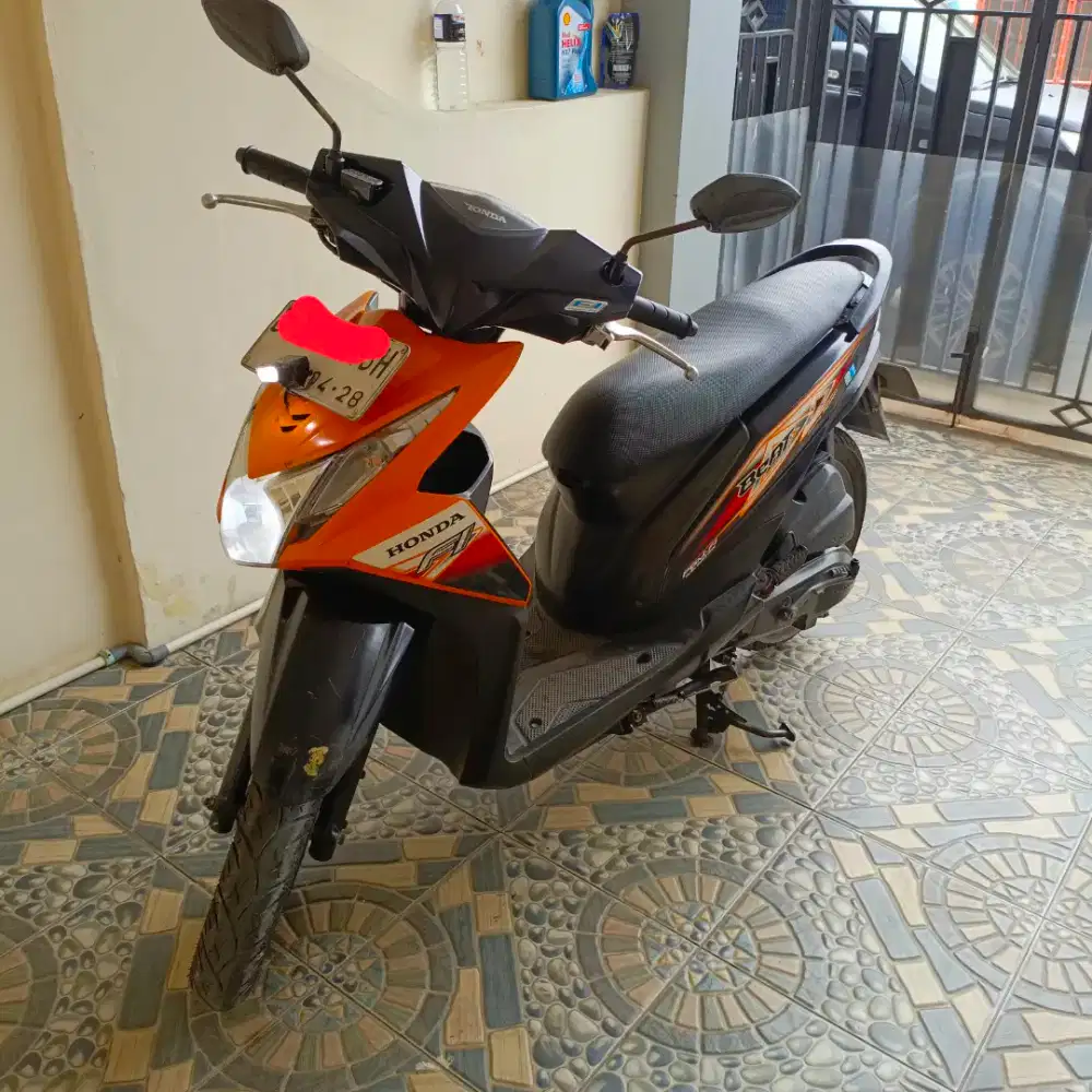 Motor Honda Beat FI Super Irit(Pajak Hidup)