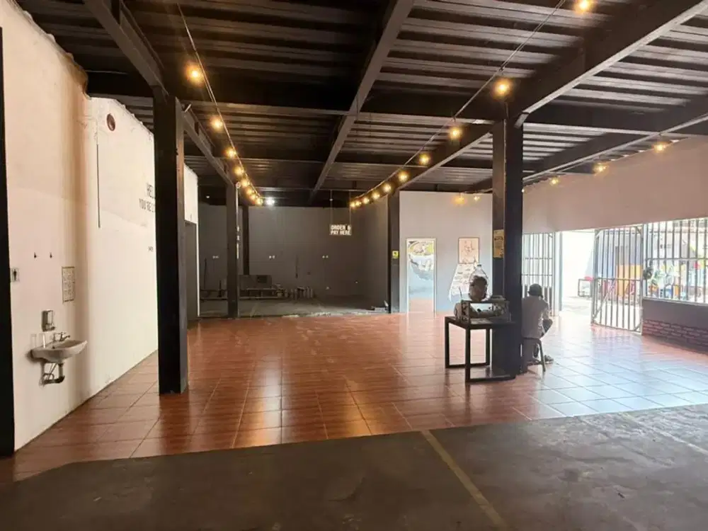 RUKOST DAN FOODCOURT DIPINGGIR JALAN RAYA BELI LANGSUNG UNTUNG