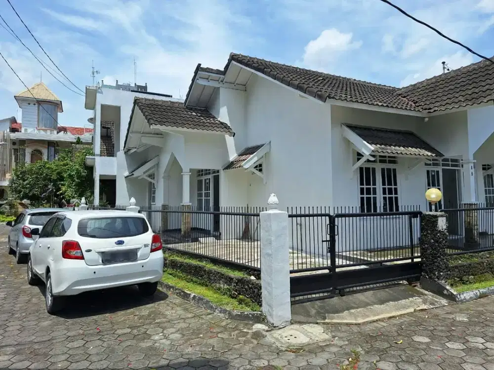 Rumah Unfurnished Siap Huni Komplek Perum Area Dongkelan Yogyakarta