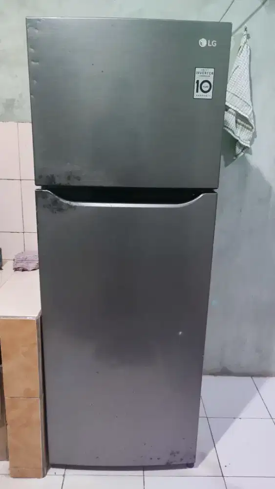 Kulkas LG 2 pintu